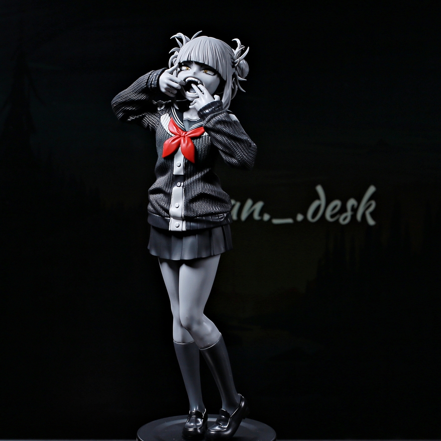 Full body view of Banpresto Noir Edge Himiko Toga figure
