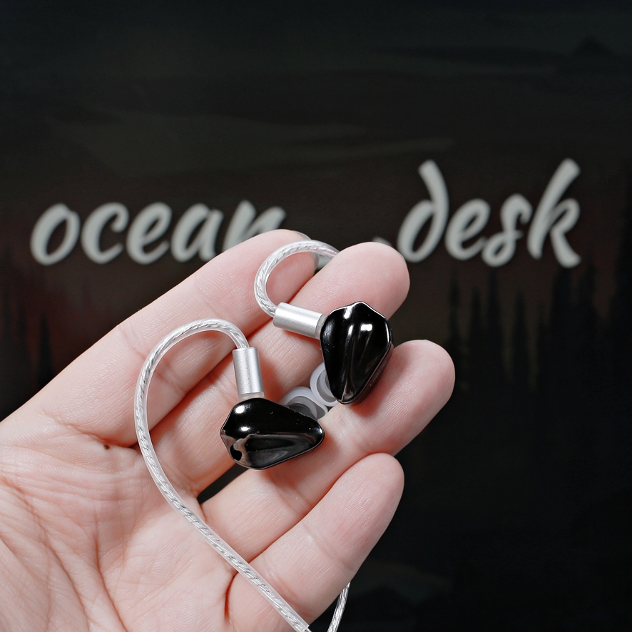 KEFINE Loric earphones with cable