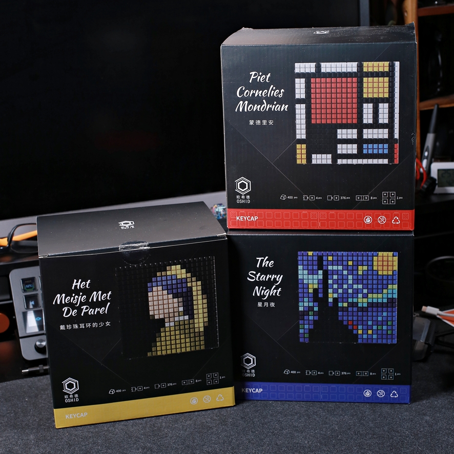 Two new keycap art kits ready to assemble