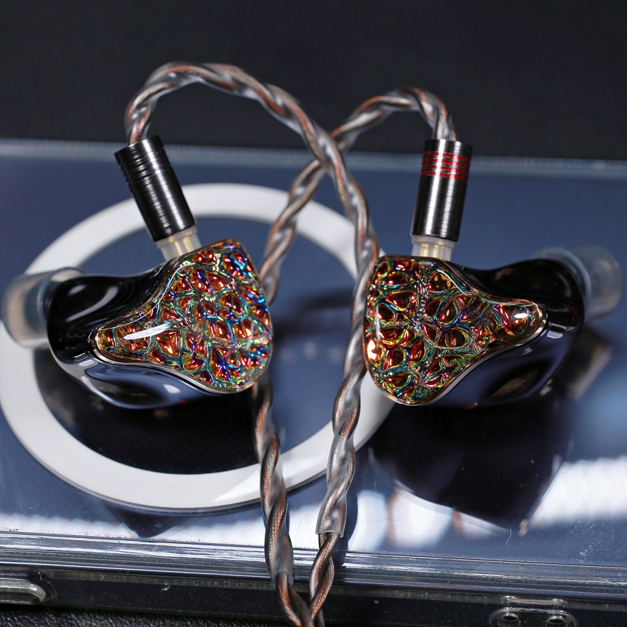 DUNU PRS5 stock cable handling and texture